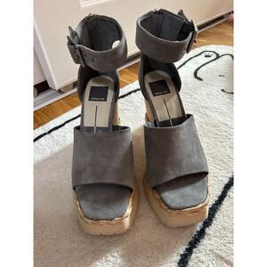 Dolce Vita Gray Suede Platform Sandals Sz 7.5 NWOT